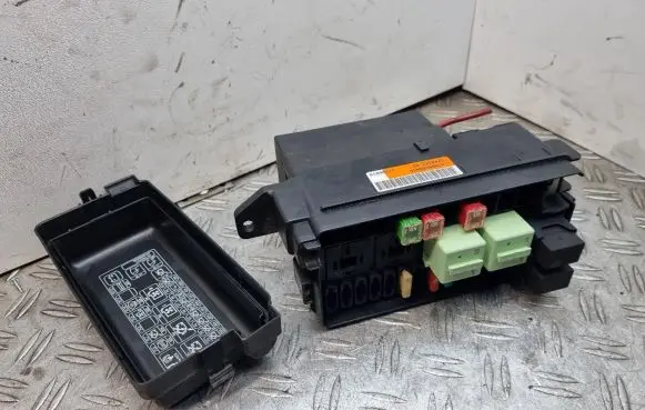 Mini Cooper Countryman R60 Fuse box set 9240945 9240946