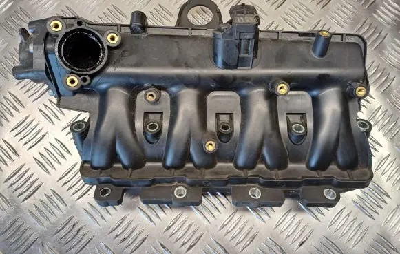 Opel Corsa E Intake manifold 55230898