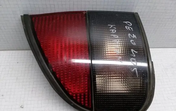 Peugeot 405 Rear/tail lights 7700808305 VALEO2188