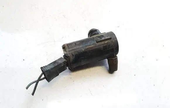 Toyota Previa (XR30, XR40) II Windscreen/windshield washer pump