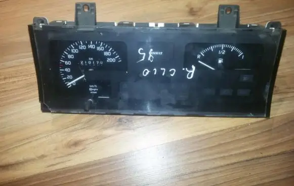 Renault Clio I Speedometer (instrument cluster) 7700841348 09041560010