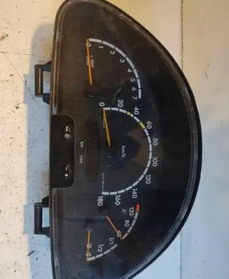 Mercedes-Benz Sprinter W901 W902 W903 W904 Speedometer (instrument cluster) A0004467121