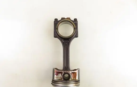 Volvo V70 Piston with connecting rod 83L53