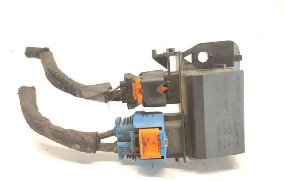Peugeot 308 Heater blower motor/fan resistor 9673999980 F21820130410