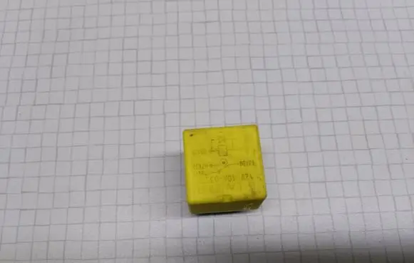 Renault Laguna II Other relay 7700844253