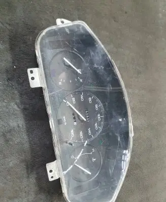Mazda 121 Speedometer (instrument cluster) 769118890