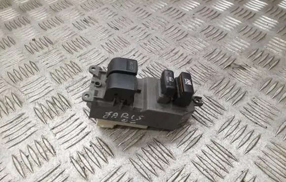 Toyota Yaris Electric window control switch