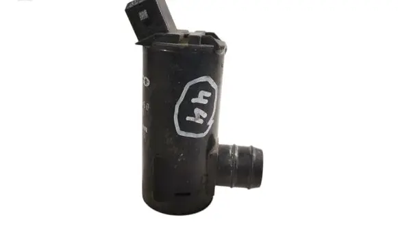 Volvo V70 Windscreen/windshield washer pump 9169611 0602103950
