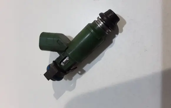Fuel injector