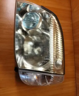 Nissan X-Trail T30 Headlight/headlamp