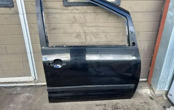 Volkswagen Sharan Front door 7M3831340