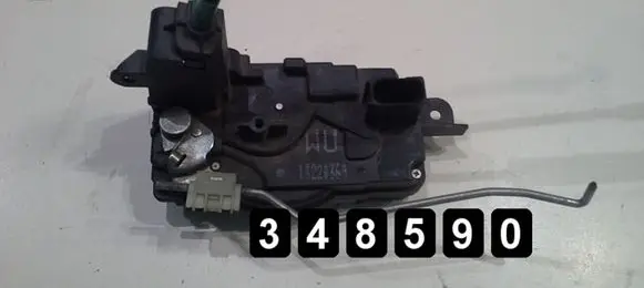 Opel Zafira B Front door lock 13220369