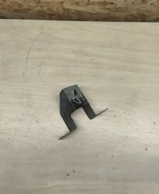 Porsche Cayenne (92A) Fender mounting bracket 7p5821162