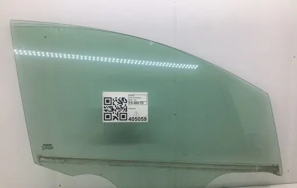 Nissan Leaf II (ZE1) Front door window glass four-door 43R009007
