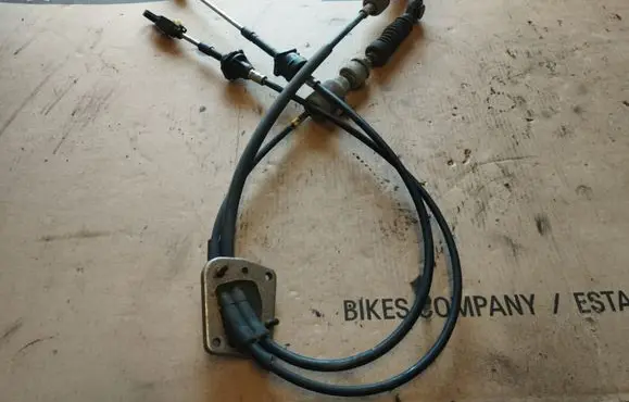 Mitsubishi ASX Gear shift cable linkage