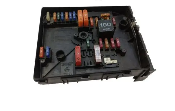 Volkswagen Touran II Fuse module 2K1937535M 1K0937821D 1K0937820B