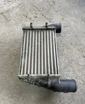 Volkswagen PASSAT B5 Intercooler radiator 058145805B LR01591486