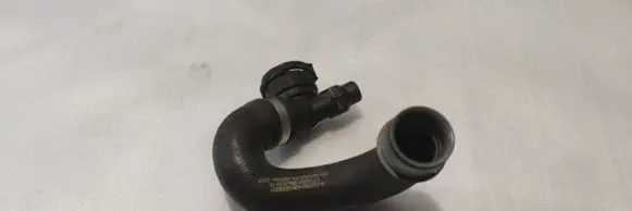 Mercedes-Benz S W222 Engine coolant pipe/hose A2225014291