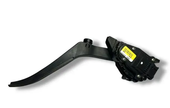 Porsche Cayenne (9PA) Accelerator throttle pedal 7L0723507D 6PV00802624