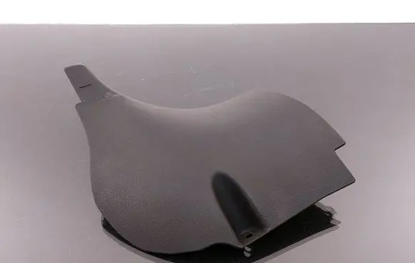 Foot area side trim