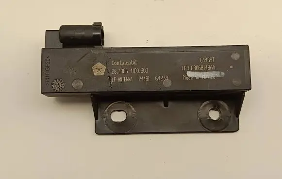 Chrysler Pacifica Aerial antenna amplifier 68068148AA 2448164239 2840864100300