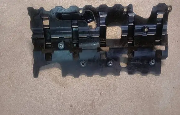 Volvo XC60 Oil breather separator AG9N56191AB