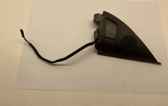 Front door high frequency speaker
