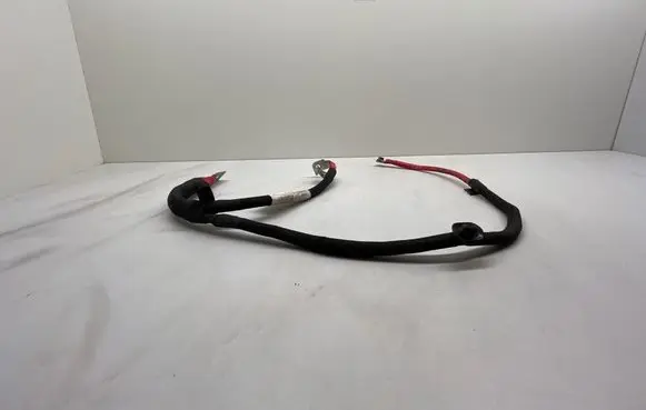 Renault Captur II Positive cable (battery) 240231739R
