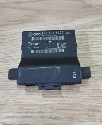 Volkswagen Touran I Gateway control module 1K0907530C 1K0907951