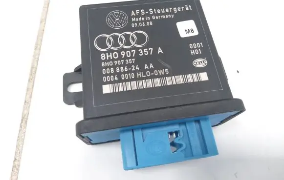 Audi A4 S4 B8 8K Light module LCM 8H0907357