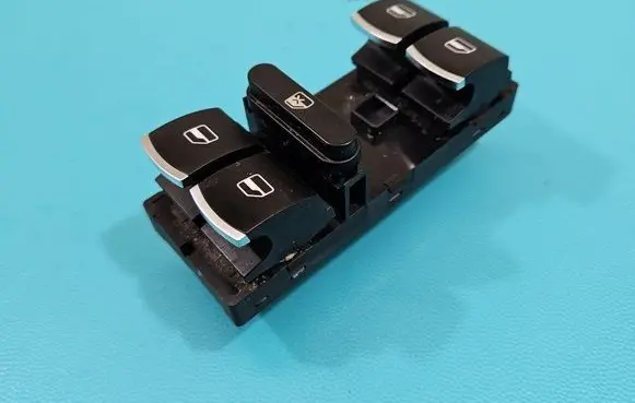 Volkswagen Golf V Electric window control switch IMPRK1472830