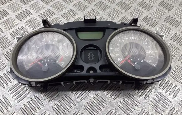 Renault Megane II Tachometer 8200408781