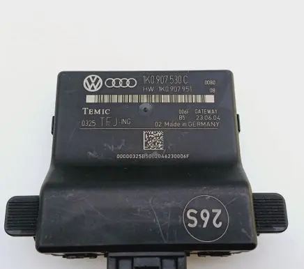 Volkswagen Golf V Gateway control module 1K0907530C