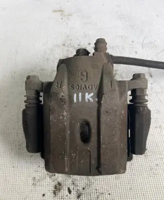 Toyota Prius (XW30) Front brake caliper