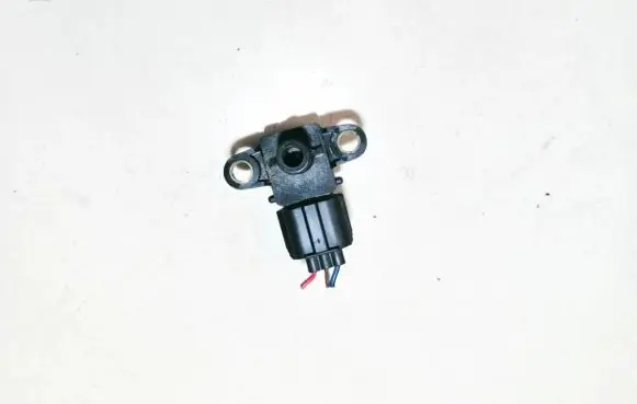 Opel Zafira A Air pressure sensor 24426679
