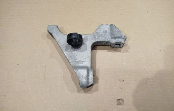 Renault Trafic III (X82) Gearbox mounting bracket 244834609R 93450725