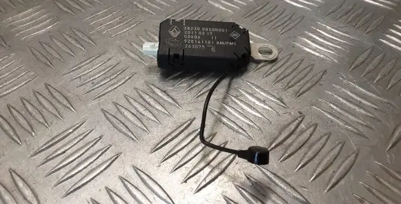 Renault Latitude (L70) Aerial antenna amplifier 282300020R