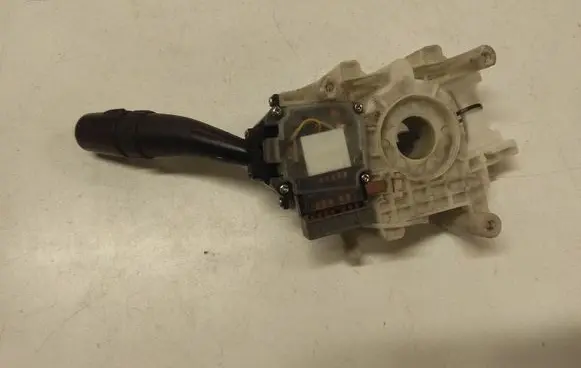 KIA Sportage Wiper control stalk 3031