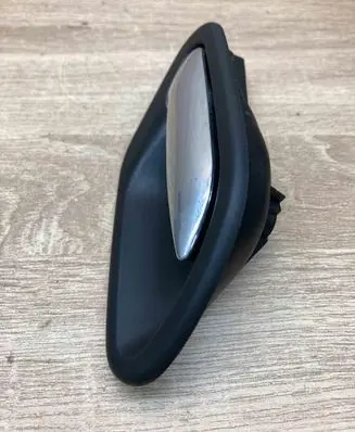 BMW 5 E39 Rear door interior handle 8226050