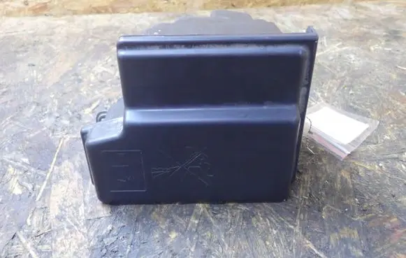 Renault Clio V Fuse box set 252361535R