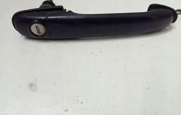 Volkswagen Golf III Loading door exterior handle/bracket ME006799