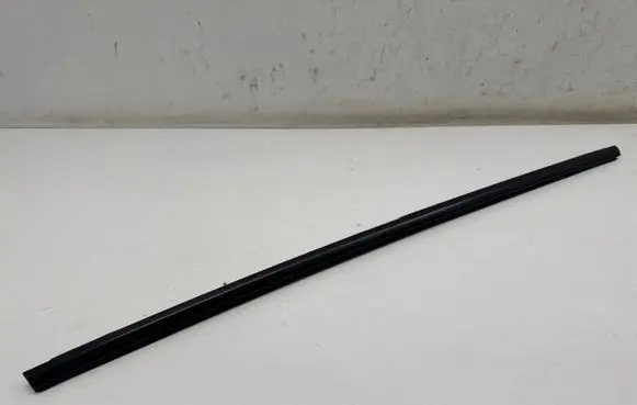 Porsche Taycan 9J1 Rear door windshield rail 9J1839475C