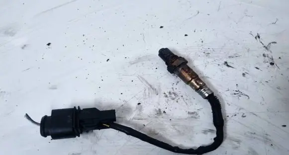 Volkswagen Golf V Lambda probe sensor 03C906262B