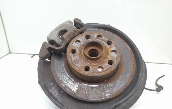 Skoda Octavia Mk2 (1Z) Rear wheel hub spindle/knuckle 