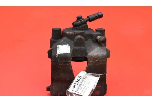 Skoda Octavia Mk3 (5E) Front brake caliper