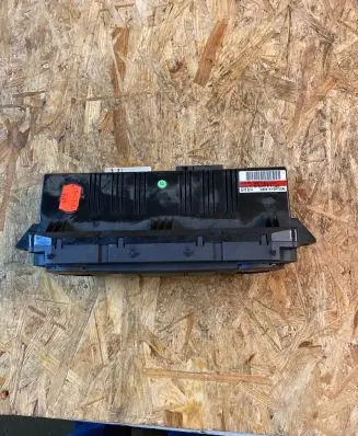 Ford Focus C-MAX Seat control switch 076VMMM L3001V0 HVZL908L1WS