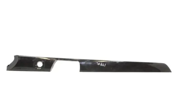 KIA Sorento Front door card panel trim 823322P020