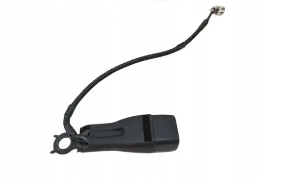 Toyota Prius c Front seatbelt buckle