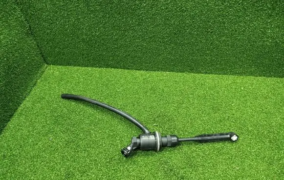Clutch master cylinder