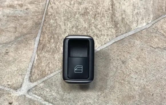 Mercedes-Benz E A207 Electric window control switch A2049058102